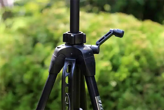 攝影(yǐng)器(qì)材的(de)發展對(duì)攝影(yǐng)表現(xiàn)的(de)作(zuò)用(yòng)?